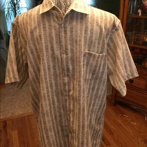 NWOT TAN/CREAM SOFT STRIPES SHIRT 🌻